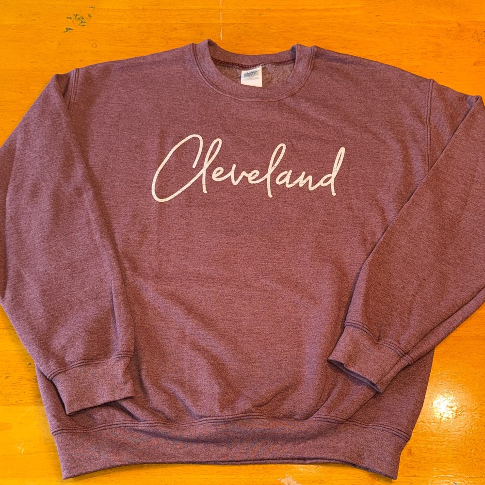 Women’s Cleveland crewneck sweatshirt. Size medium